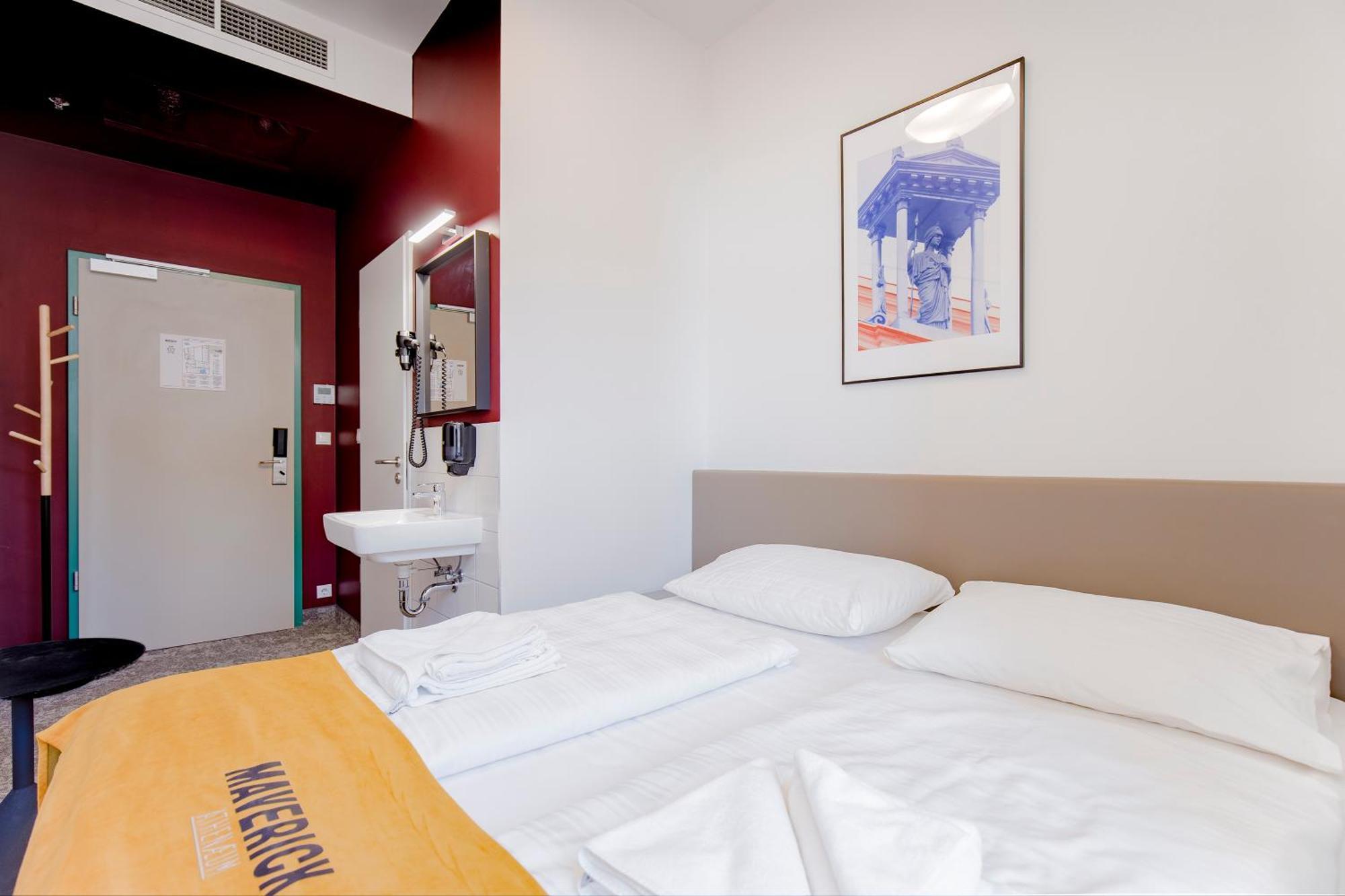 Budget Double Room,1747137961:JPEG